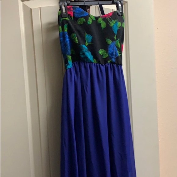 Size small maxi dress - Picture 2 of 2